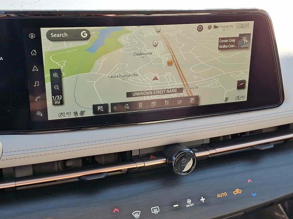 Used 2023 Nissan Ariya FWD image 17