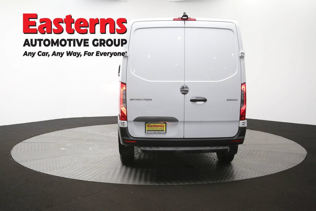 Used 2019 Freightliner Sprinter 2500 RWD image 31