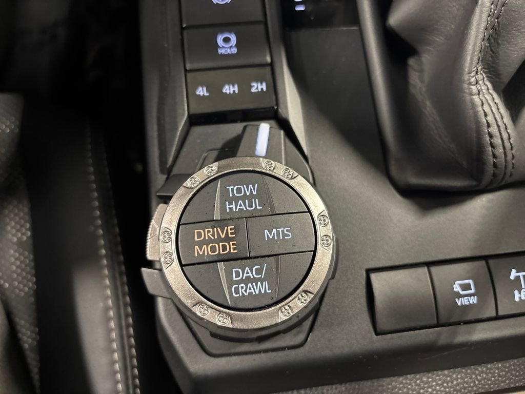 Used 2025 Toyota 4Runner Limited image 24