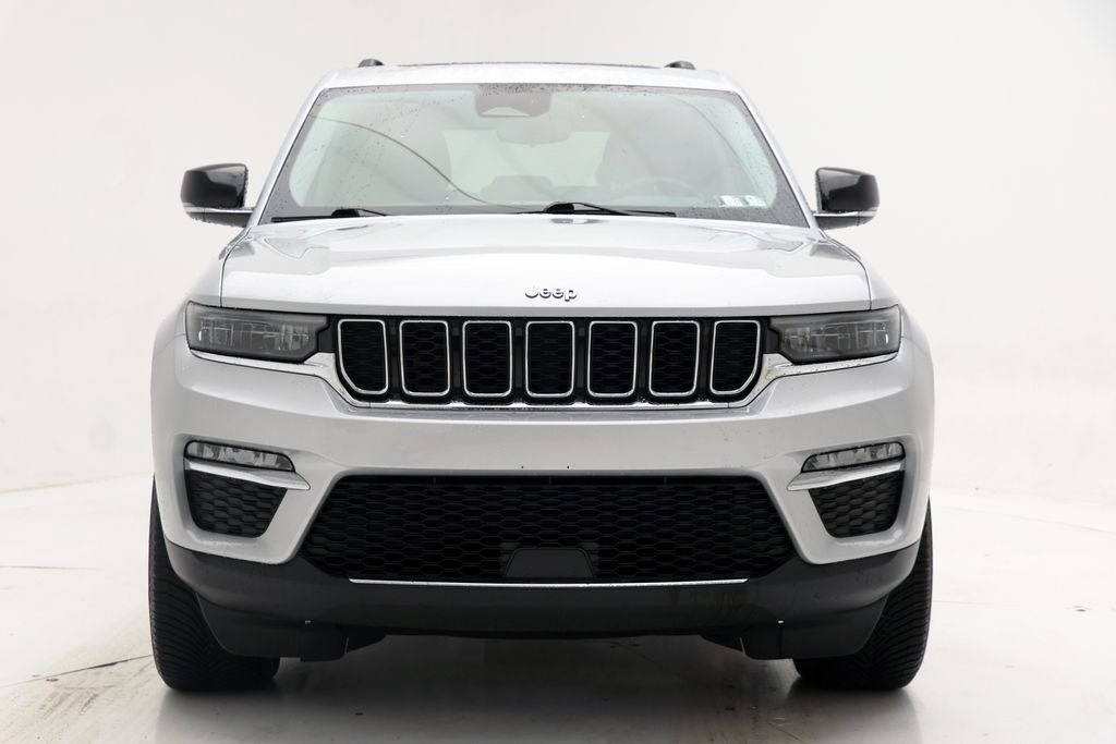 Used 2023 Jeep Grand Cherokee 4WD 4xe image 4