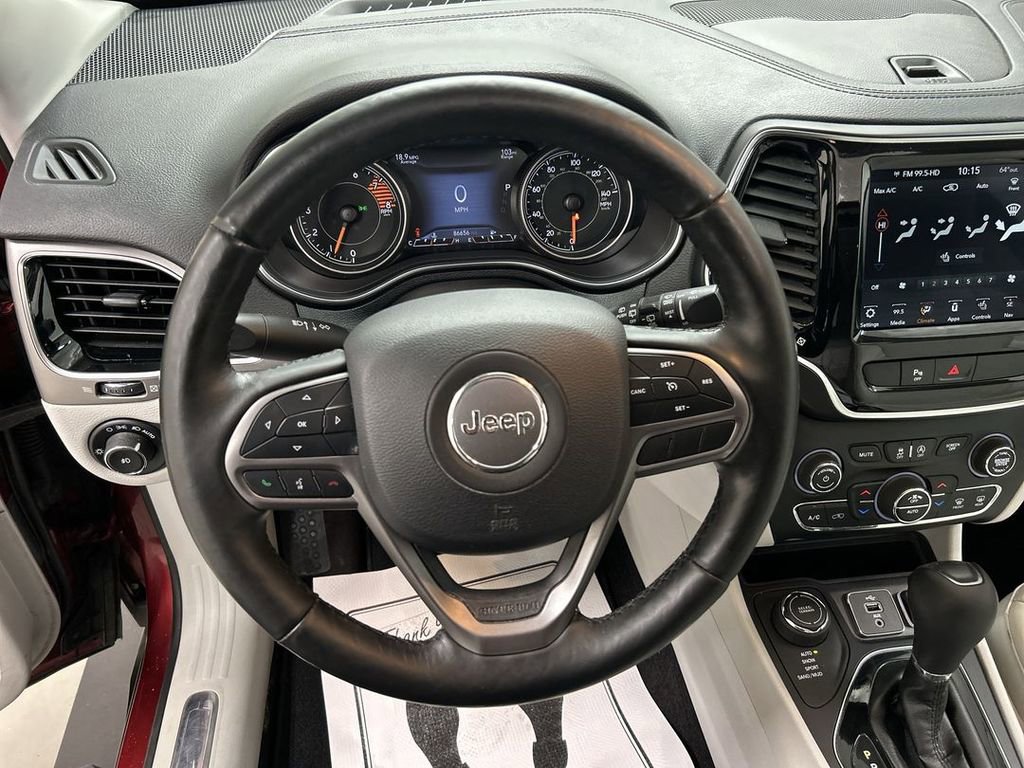 Used 2019 Jeep Cherokee Limited image 4