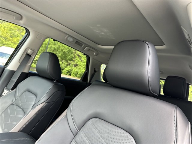 New 2025 Nissan Pathfinder Platinum image 26