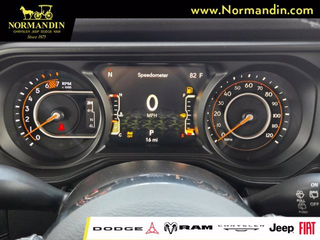 New 2026 Jeep Wrangler Unlimited Sahara AWD/4WD image 10