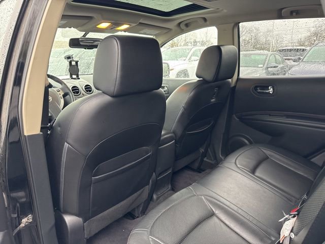 Used 2011 Nissan Rogue SV w/ SL Pkg image 11