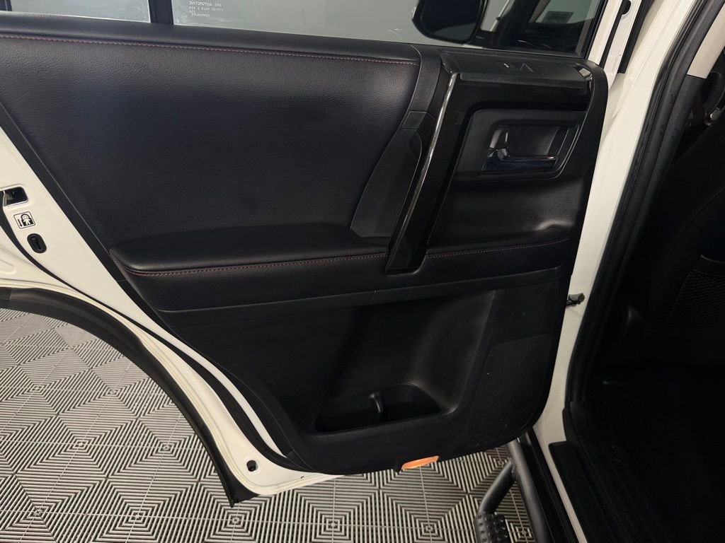 Used 2019 Toyota 4Runner TRD Off-Road Premium AWD/4WD image 27