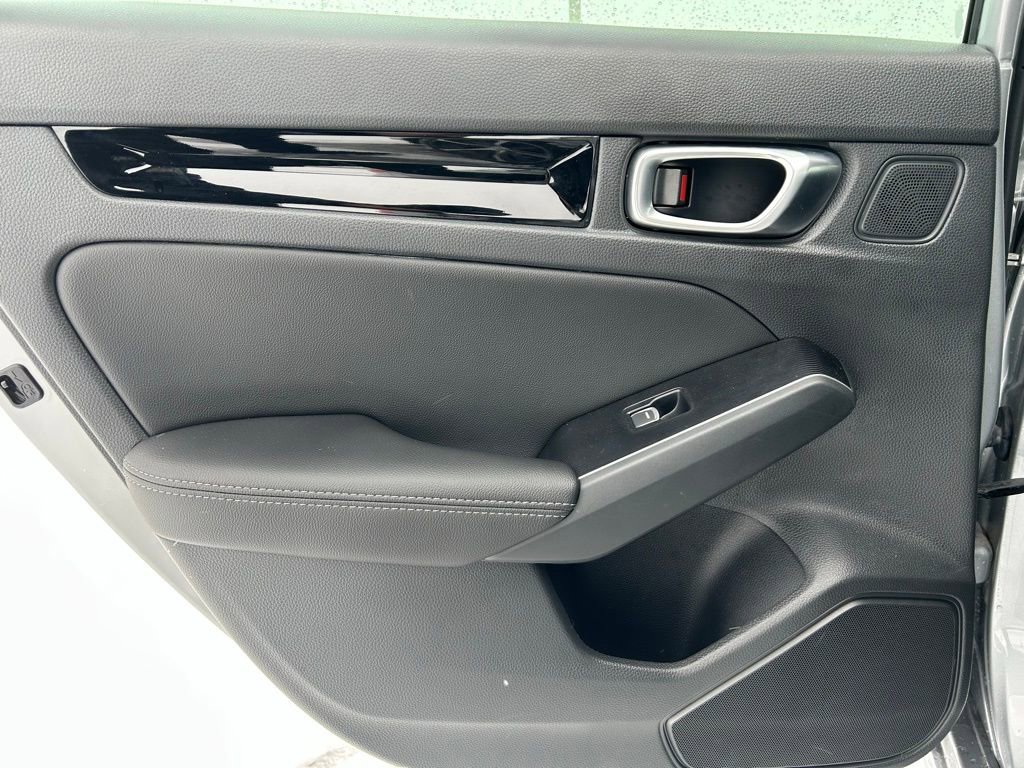 Used 2023 Honda Civic Touring image 26