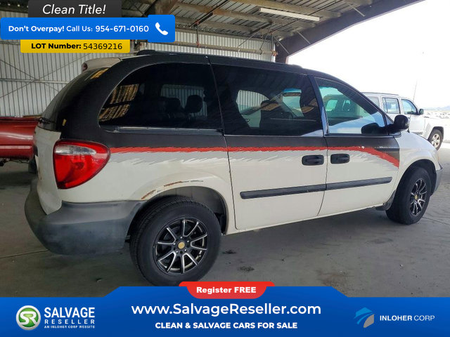 Used 2005 Dodge Caravan SE w/ Popular Equipment Group FWD image 4