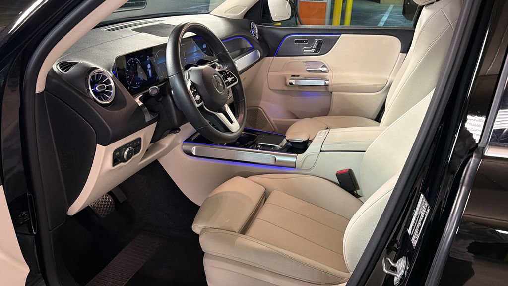 Used 2021 Mercedes-Benz GLB 250 4MATIC image 19