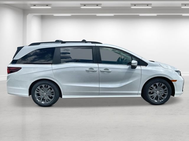New 2026 Honda Odyssey Touring image 2