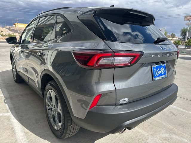 Used 2025 Ford Escape ST-Line image 3