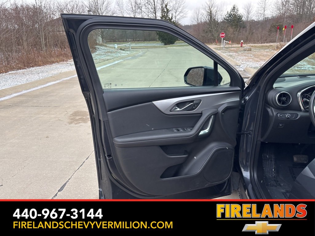 Used 2022 Chevrolet Blazer LT image 9