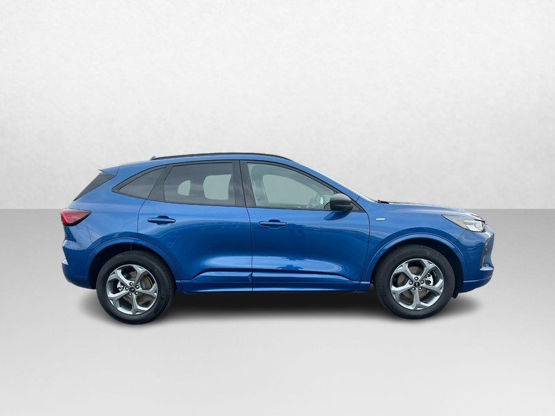 Used 2023 Ford Escape ST-Line w/ Tech Pack #1 image 2