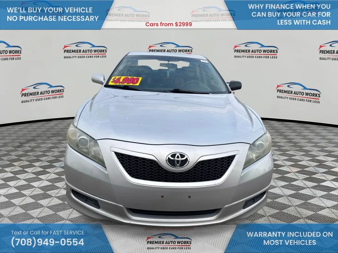 Used 2009 Toyota Camry SE FWD image 2