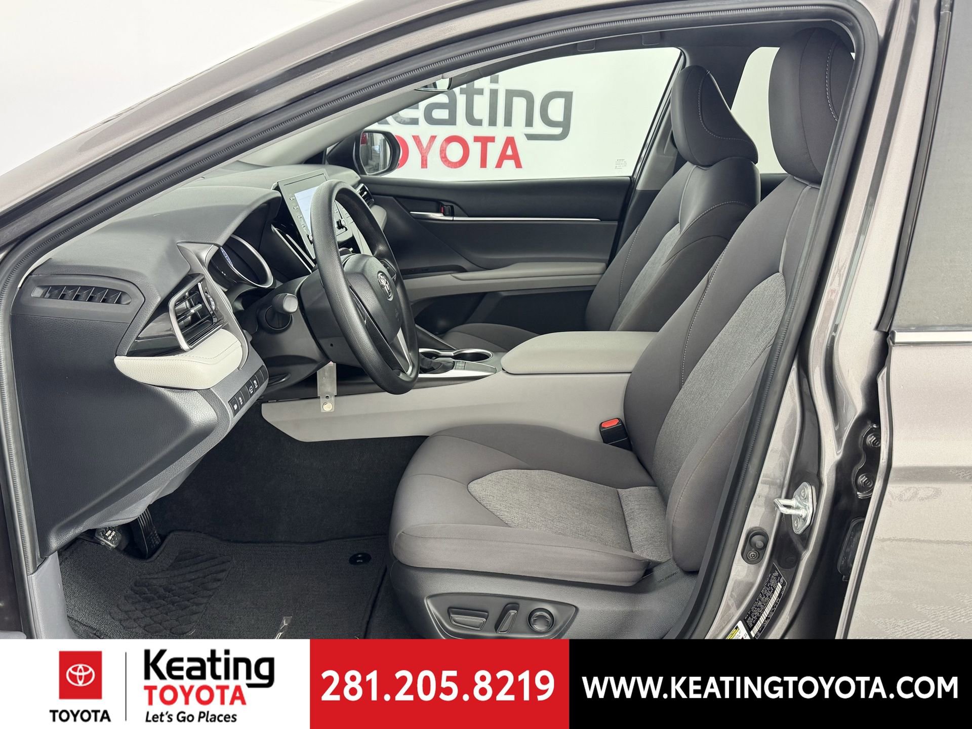 Used 2022 Toyota Camry LE image 14