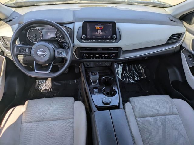 Used 2024 Nissan Rogue SV image 25