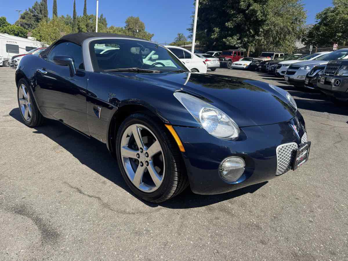 Used 2006 Pontiac Solstice Convertible w/ Premium Package