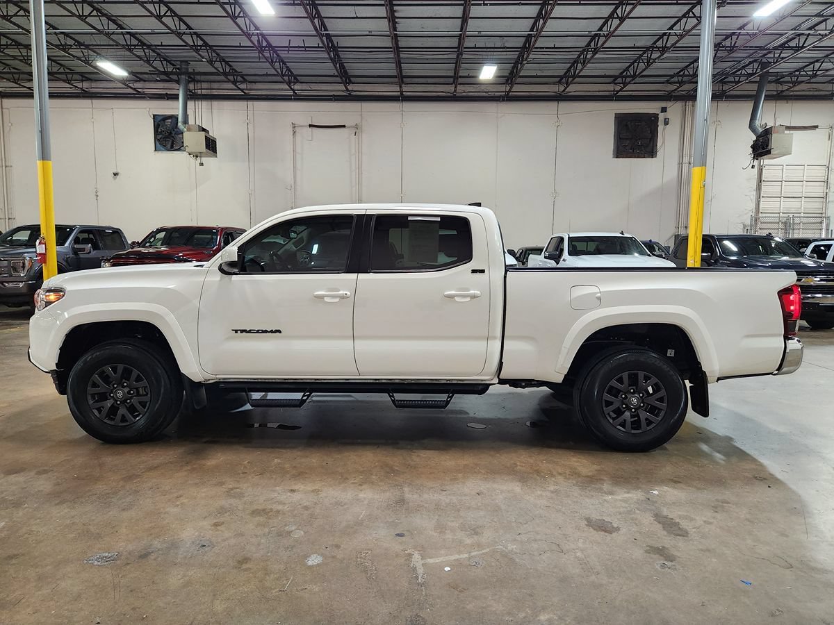Used 2022 Toyota Tacoma SR5 RWD image 7