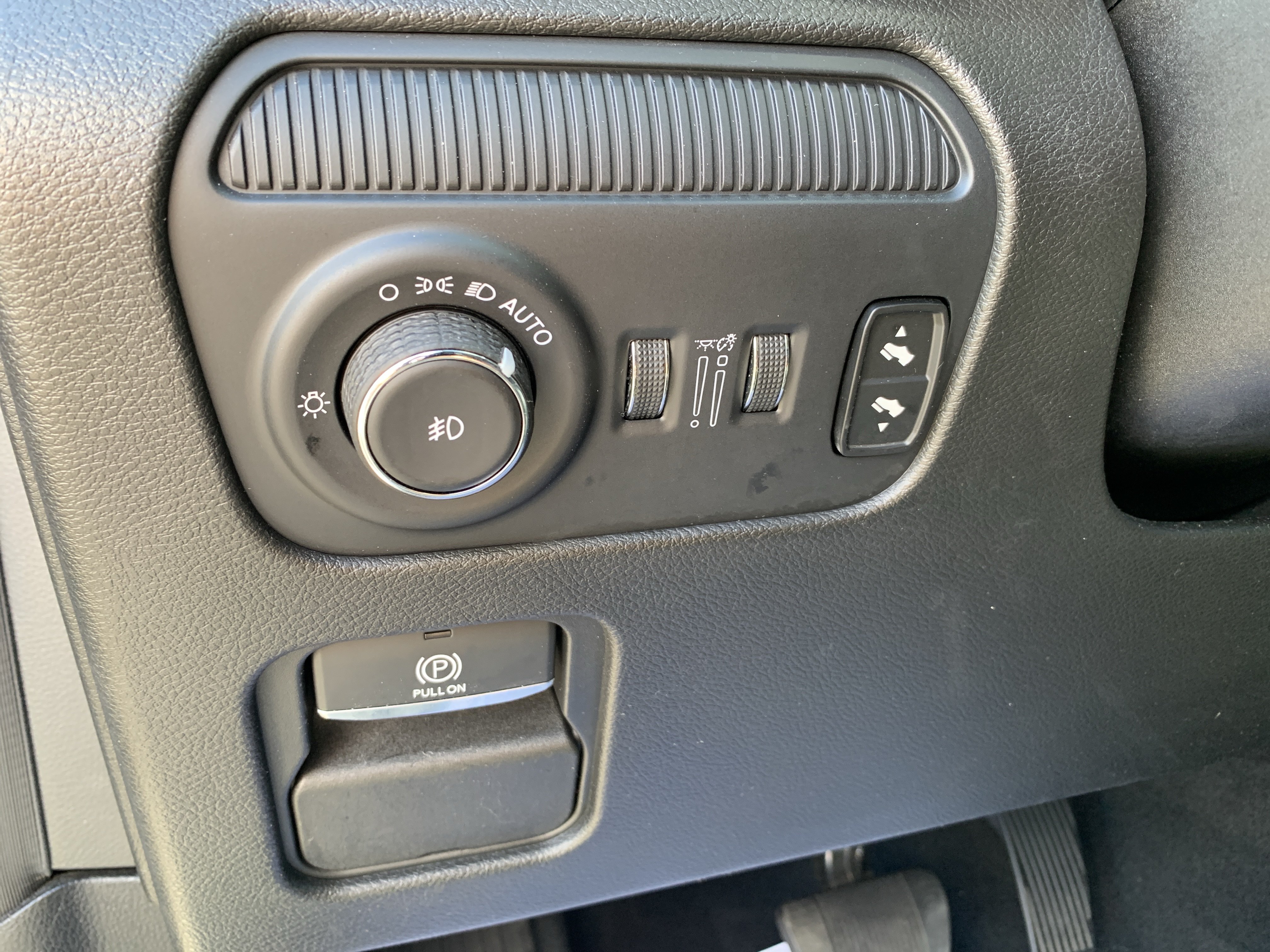Used 2024 Jeep Wagoneer Series II AWD/4WD image 25