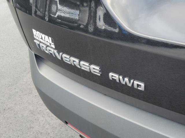 Used 2023 Chevrolet Traverse LT w/ LPO, Floor Liner Package image 7