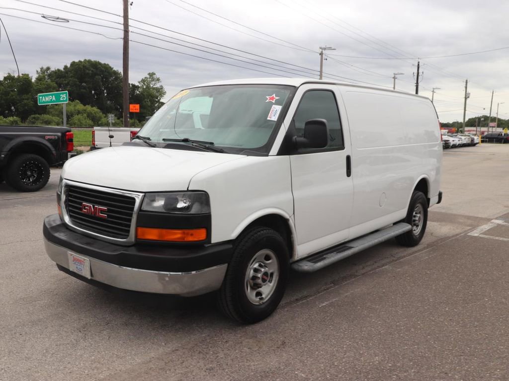 Used 2017 GMC Savana 2500 RWD image 5