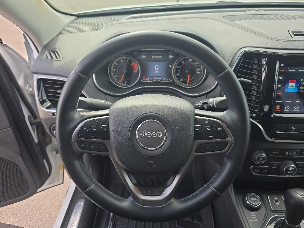 Used 2020 Jeep Cherokee Limited AWD/4WD image 14