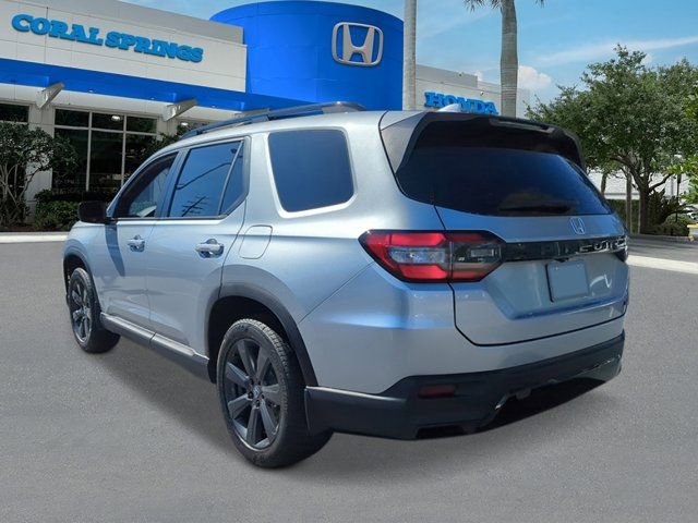 New 2026 Honda Pilot Sport image 3