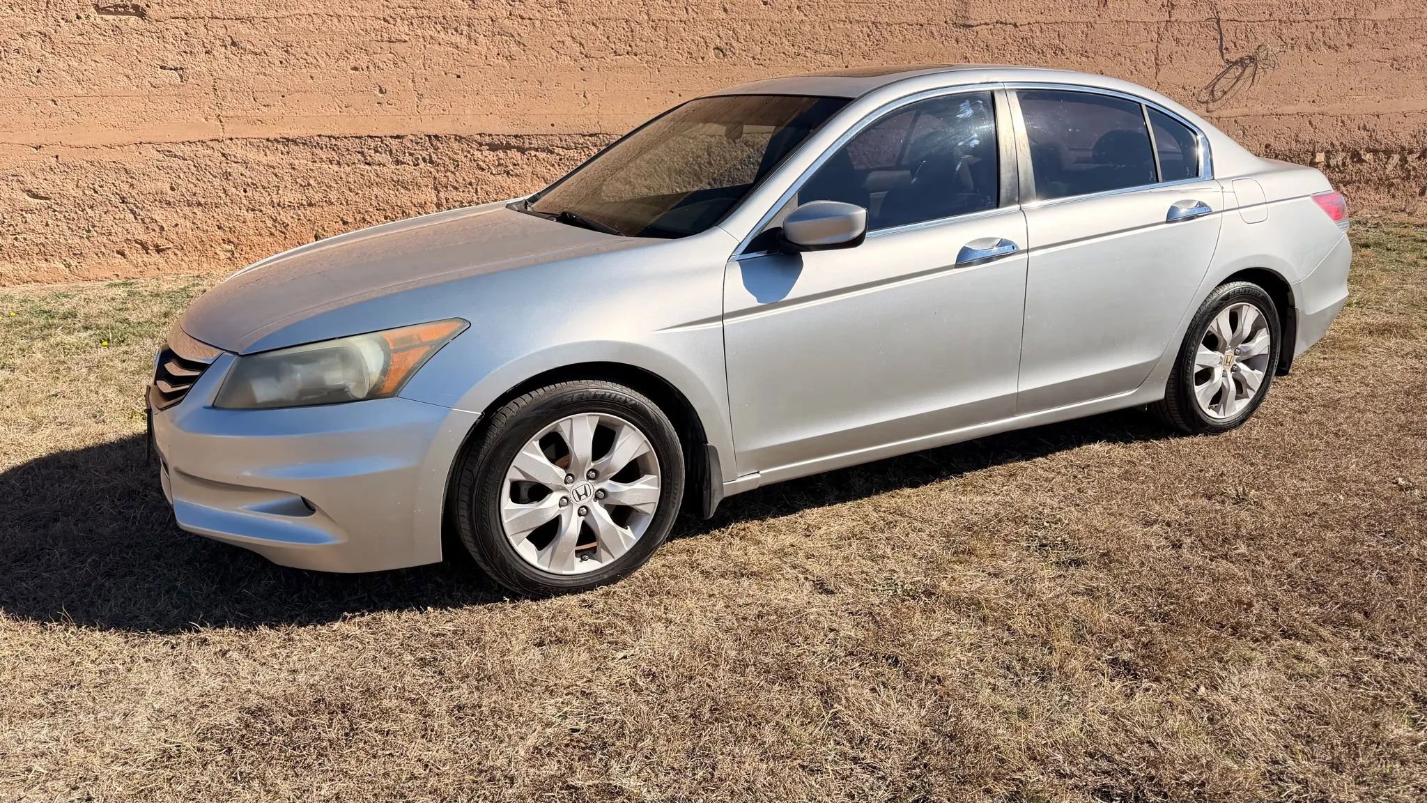 Used 2011 Honda Accord EX image 2