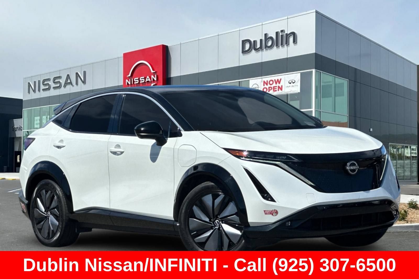 Used 2023 Nissan Ariya FWD image 2