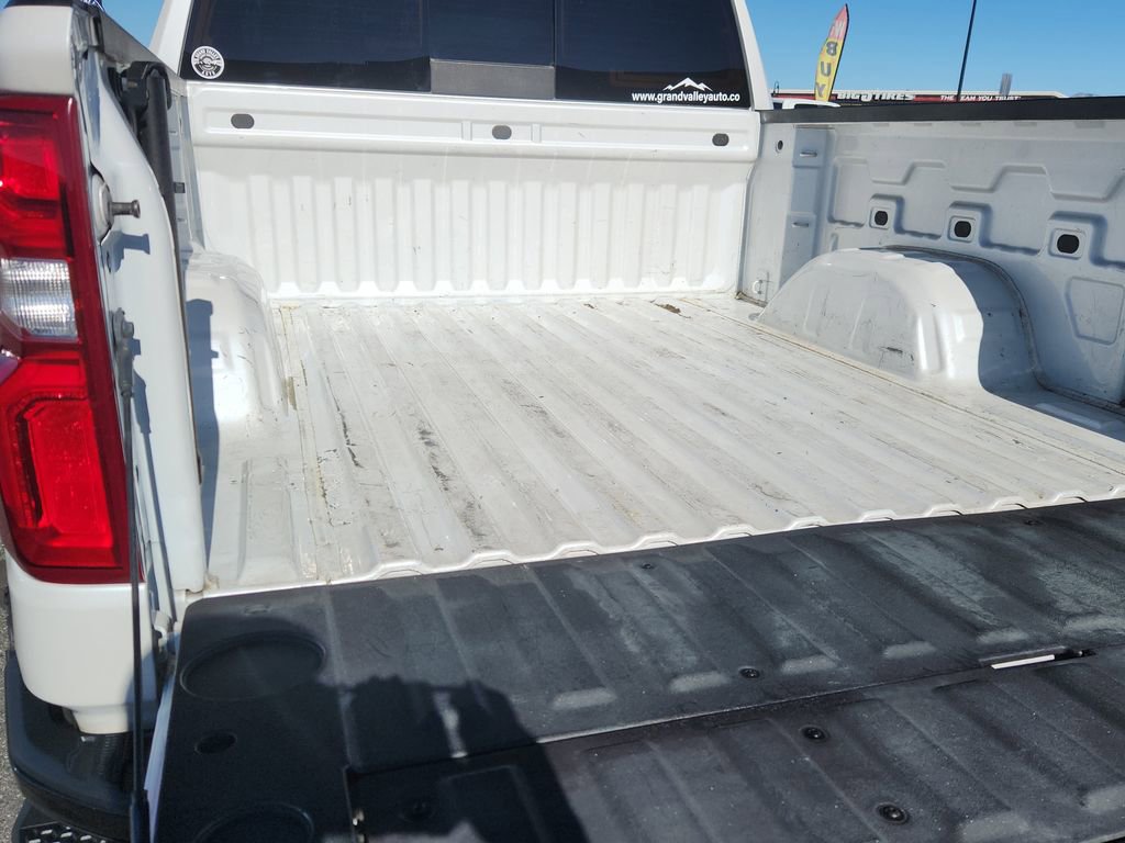 Used 2021 Chevrolet Silverado 1500 LT Trail Boss w/ Convenience Package II image 12