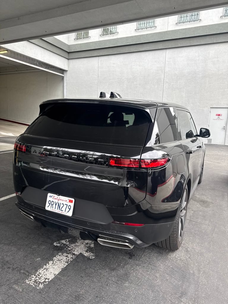 Certified 2025 Land Rover Range Rover Sport SE AWD/4WD image 7