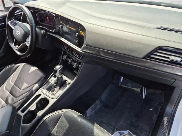 Certified 2022 Volkswagen Jetta SEL FWD image 24