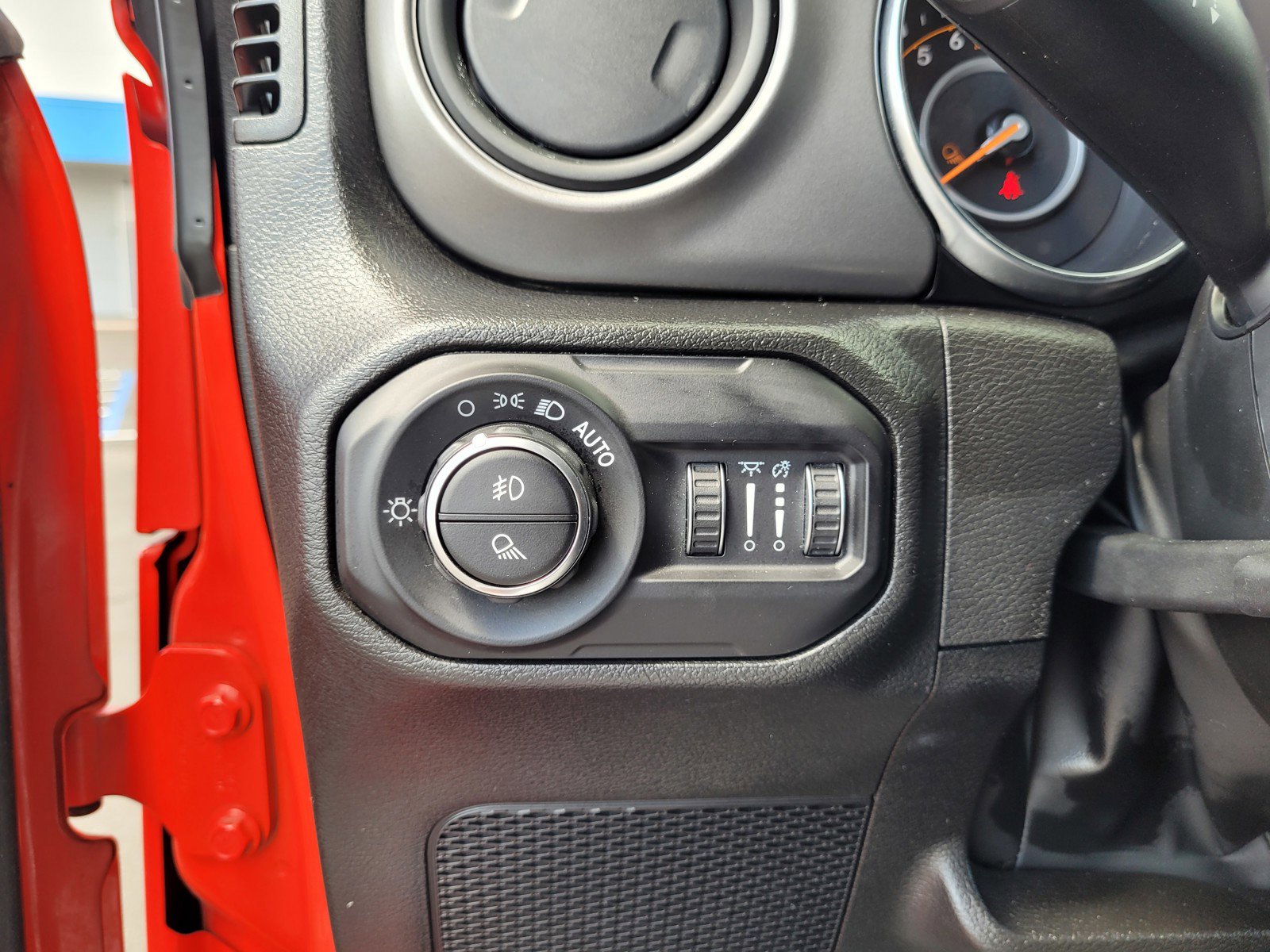 Used 2022 Jeep Gladiator Willys image 24