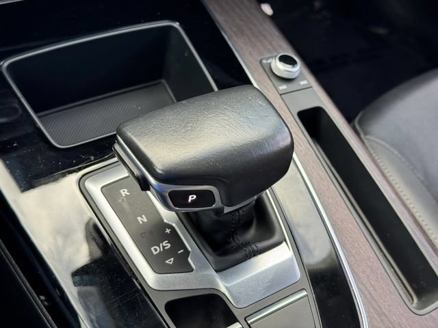 Used 2022 Audi Q5 2.0T Premium w/ Convenience Package AWD/4WD image 23