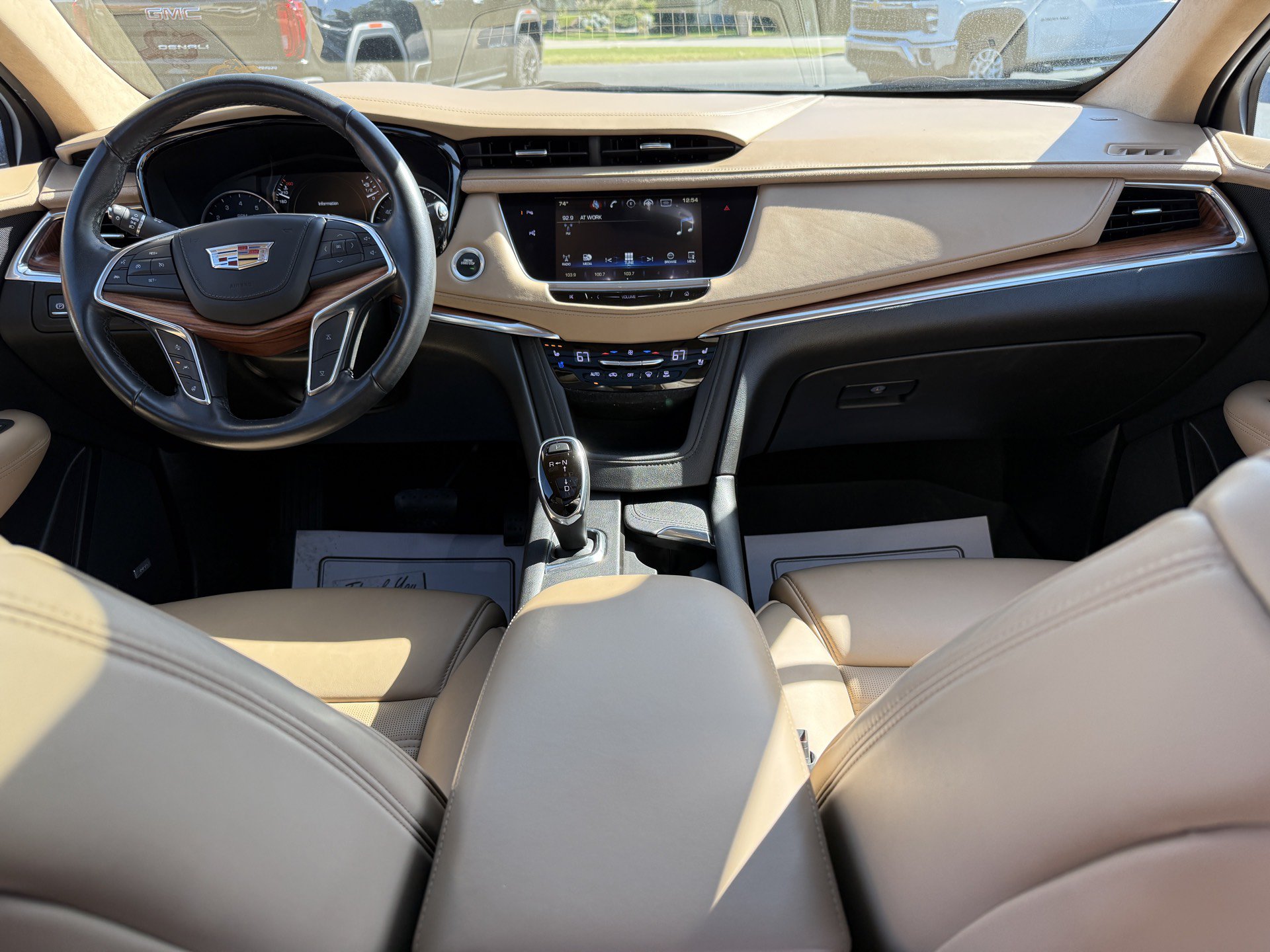 Used 2019 Cadillac XT5 Platinum AWD/4WD image 11