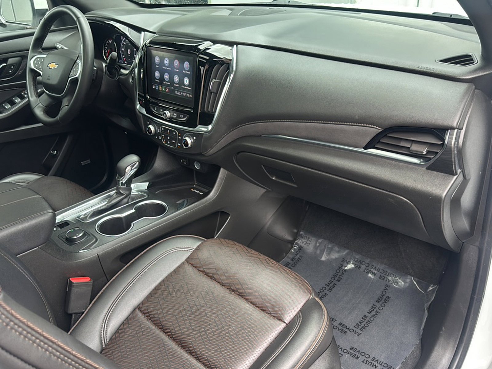 Used 2023 Chevrolet Traverse High Country FWD image 11