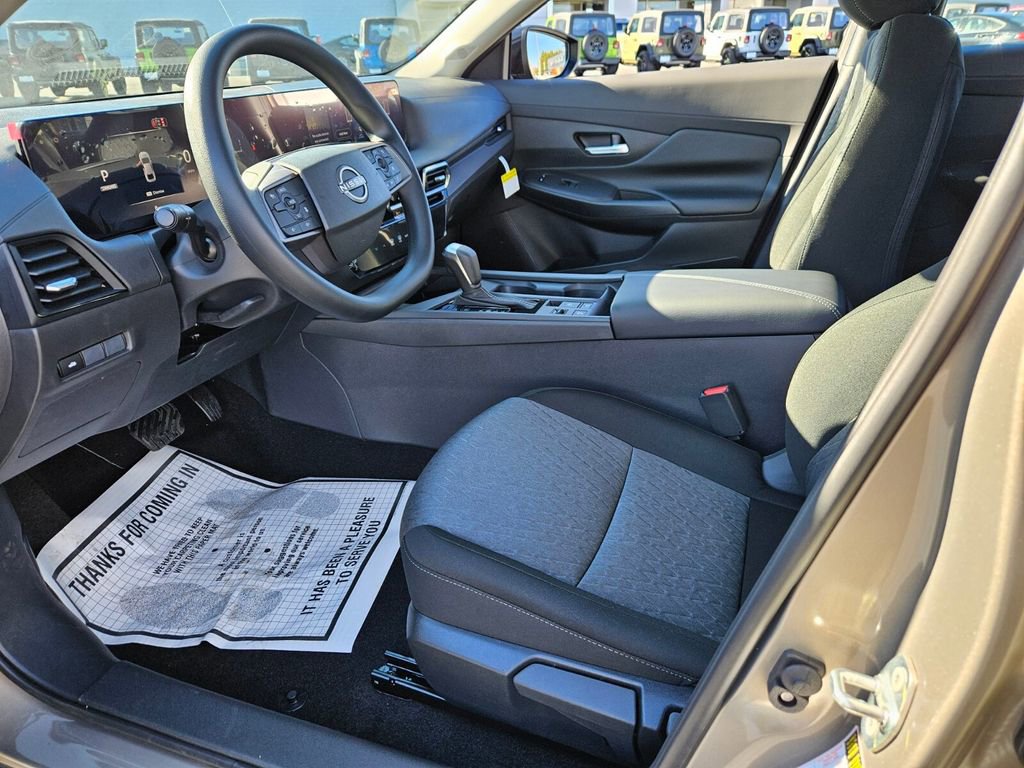 New 2026 Nissan Sentra SV w/ Floor Mat Package image 4