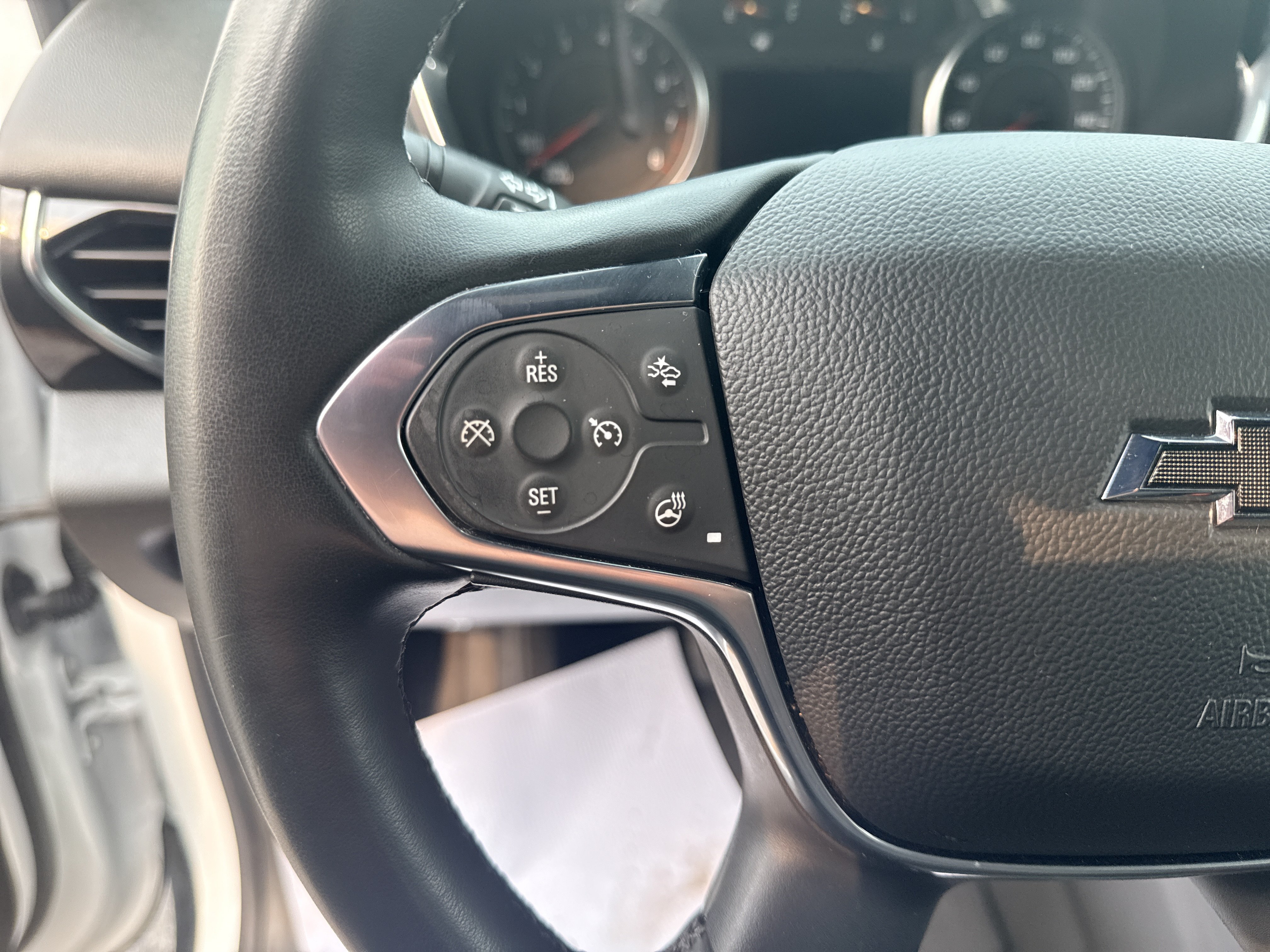 Used 2023 Chevrolet Traverse RS AWD/4WD image 21