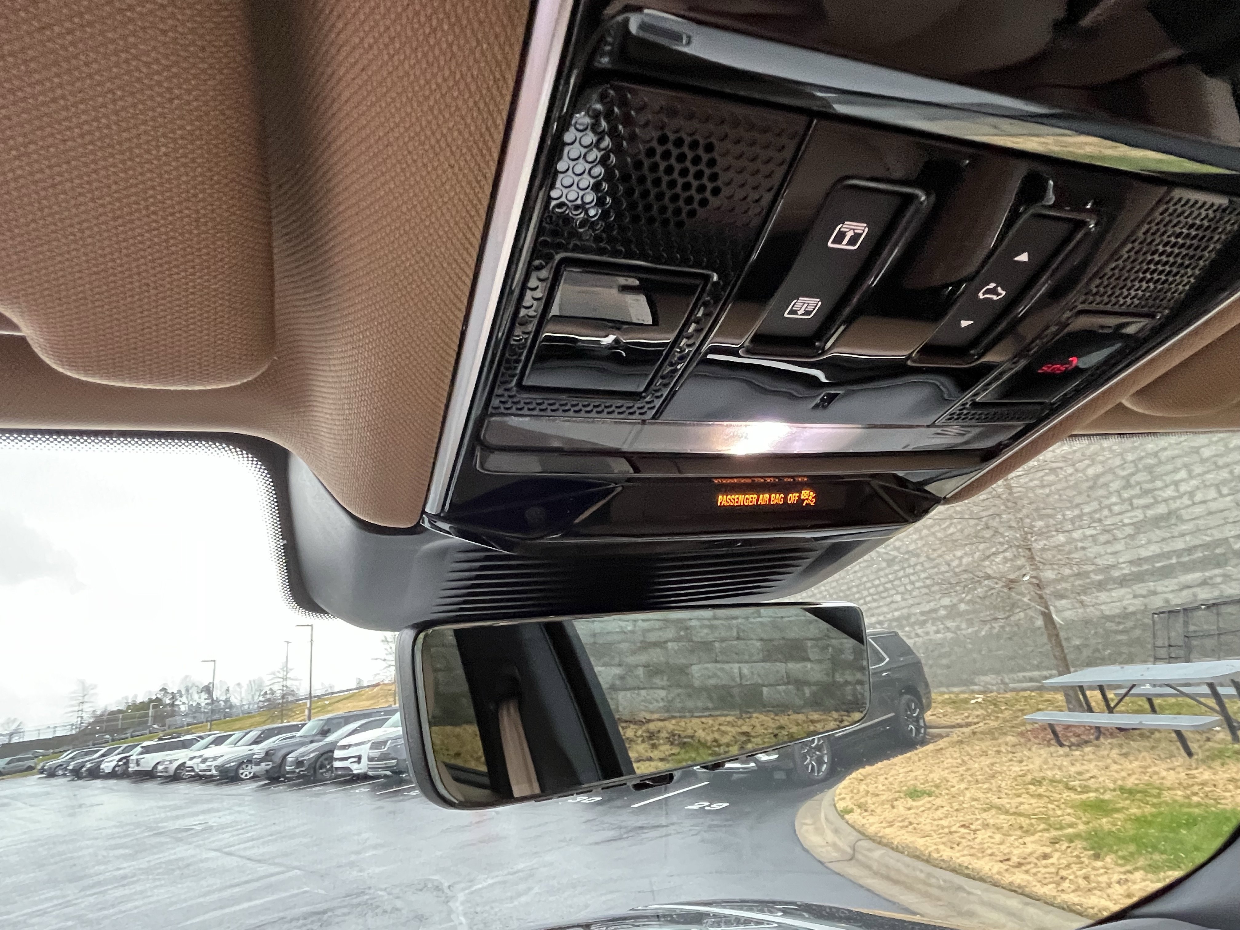 Used 2025 Land Rover Range Rover Long Wheelbase SE image 21