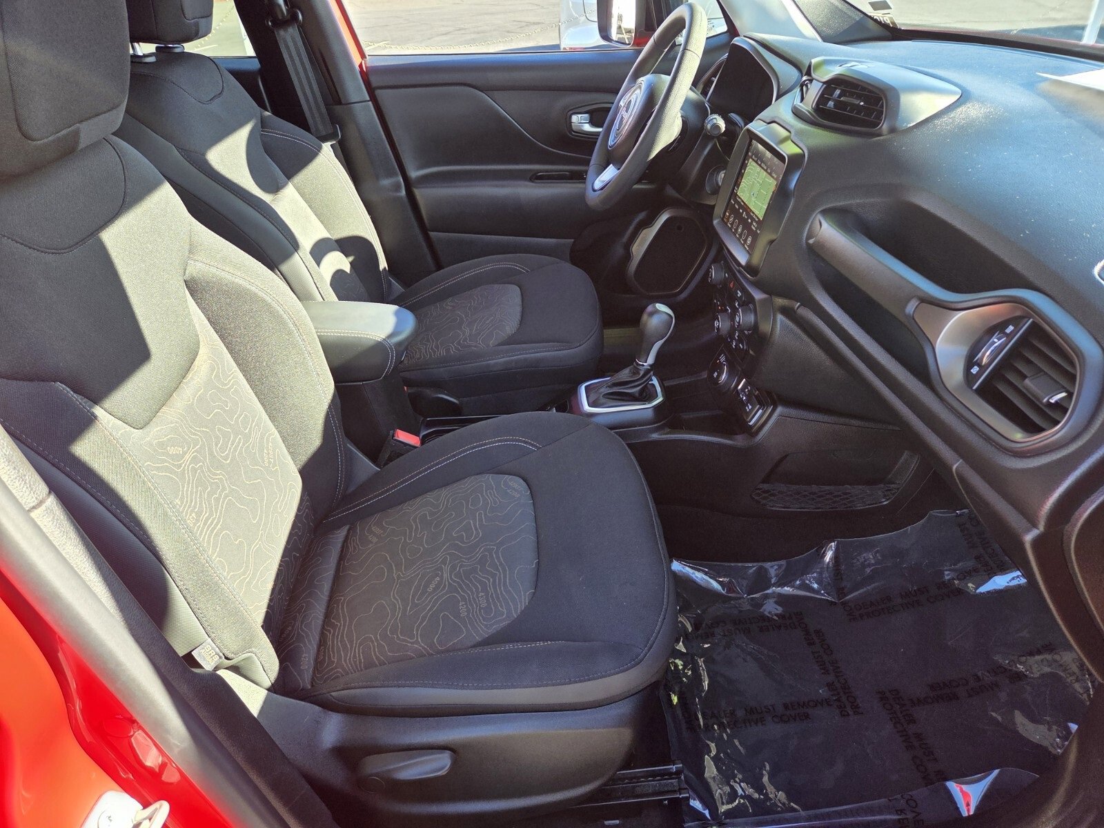 Used 2023 Jeep Renegade Latitude image 15