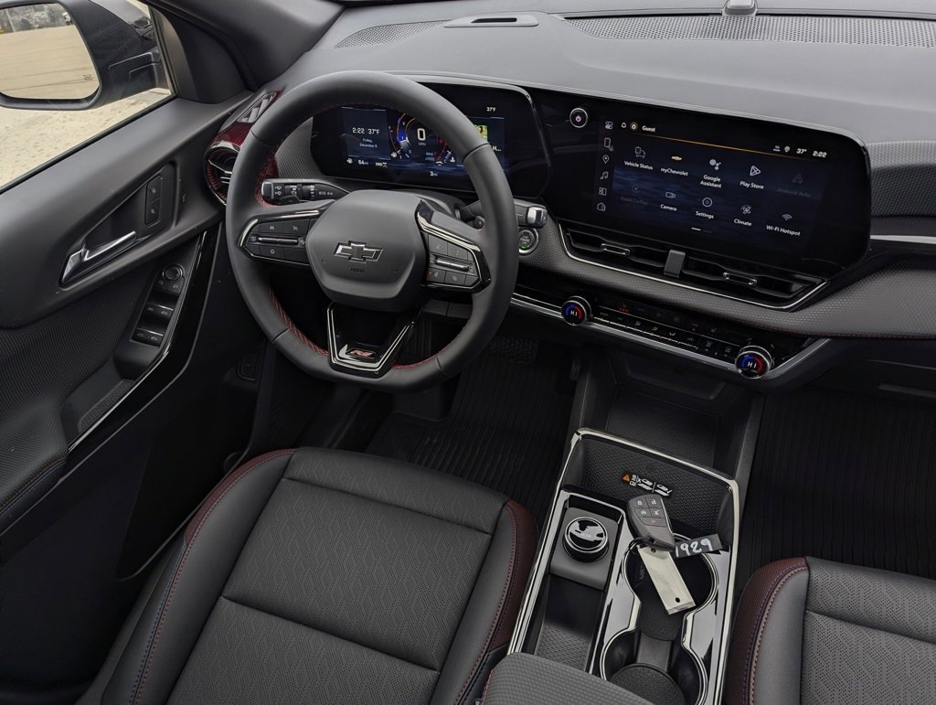 New 2026 Chevrolet Equinox RS w/ LPO, Floor Liner Package image 17