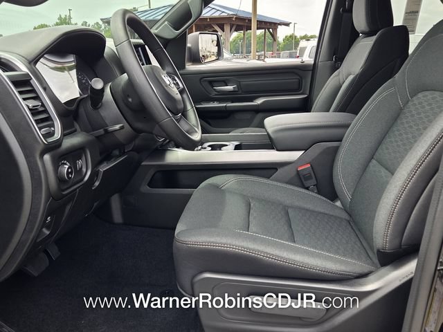 New 2026 RAM 1500 Express AWD/4WD image 5