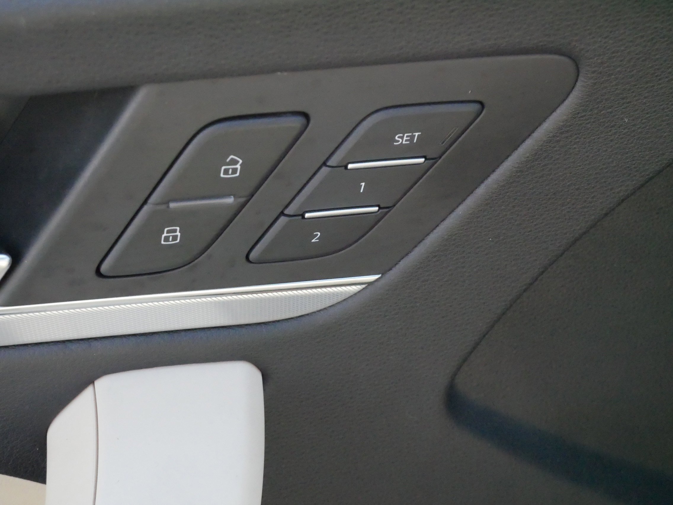 Used 2025 Audi Q5 2.0T Premium w/ Convenience Plus Package image 19