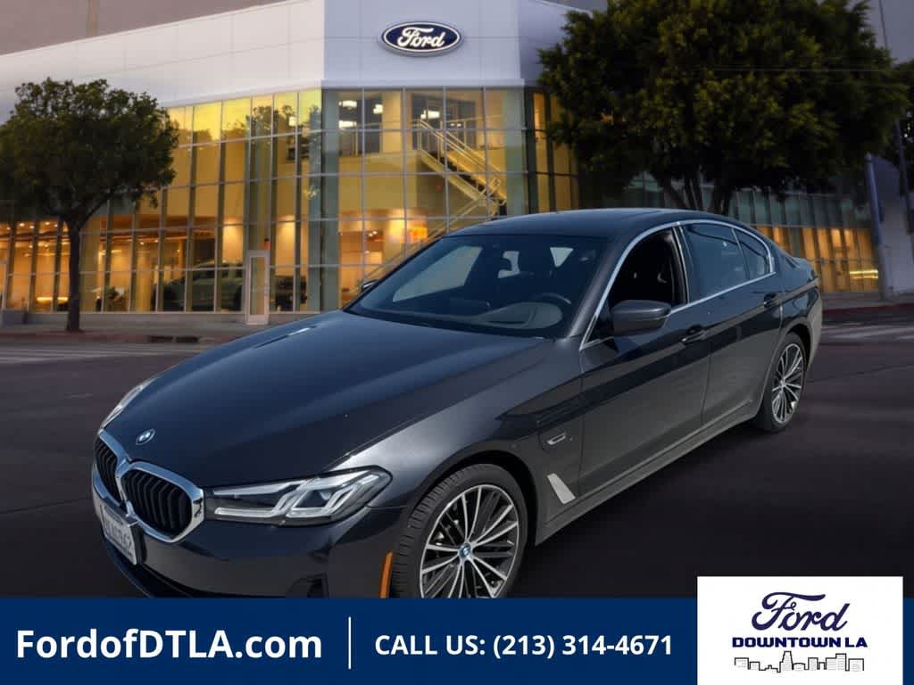 Used 2023 BMW 530e w/ Premium Package RWD video 1