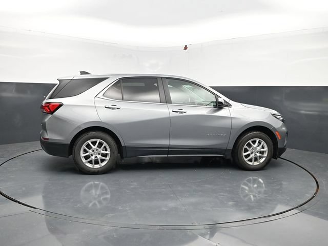 Used 2024 Chevrolet Equinox LT AWD/4WD image 11