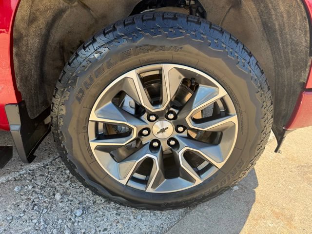 Used 2025 Chevrolet Silverado 1500 RST AWD/4WD image 12