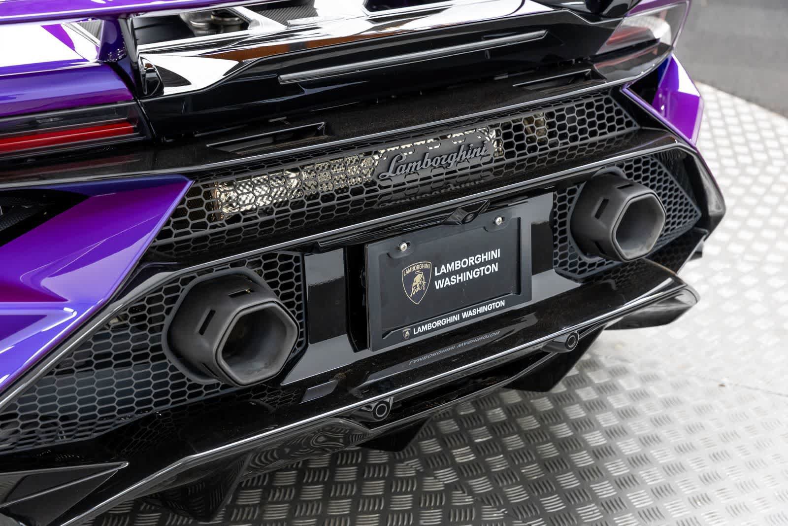 Used 2024 Lamborghini Huracan Tecnica RWD image 59