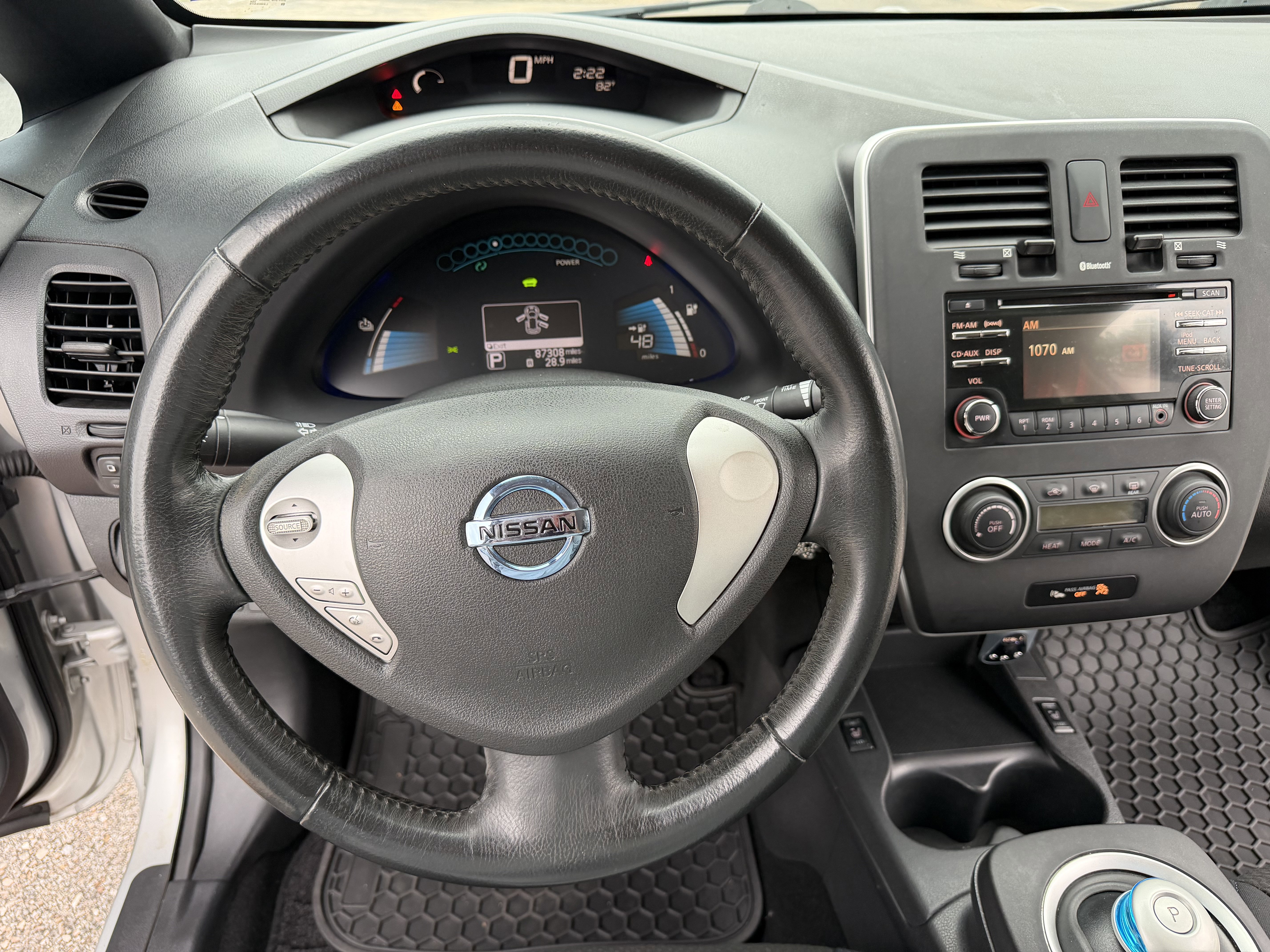 Used 2013 Nissan Leaf S w/ Charger Pkg FWD image 17