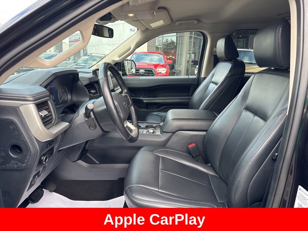 Used 2024 Ford Expedition XLT image 11