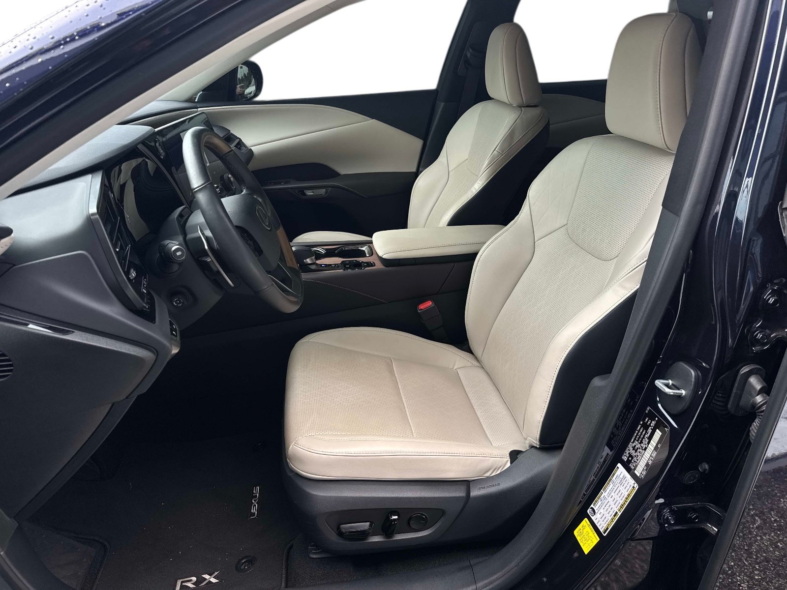 Certified 2023 Lexus RX 350 Premium Plus w/ Cold Area Package AWD/4WD image 22