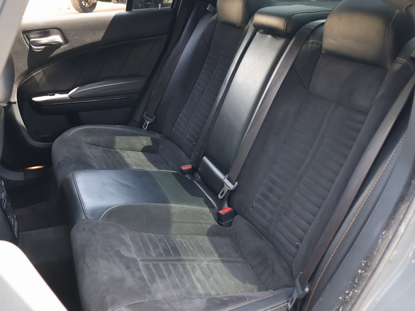 Used 2017 Dodge Charger R/T image 11